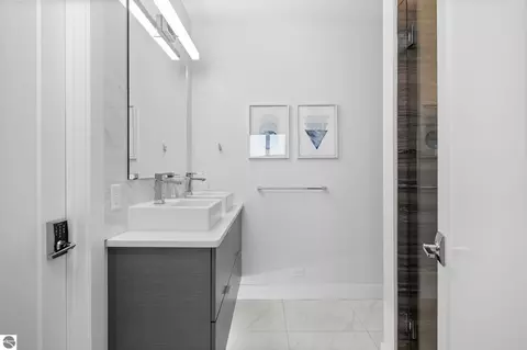 Bath - 8871 Birchview Dr, Williamsburg, MI 49690 photo 1 of 6