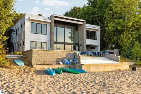 Exterior - 8871 Birchview Dr, Williamsburg, MI 49690 photo 6 of 12
