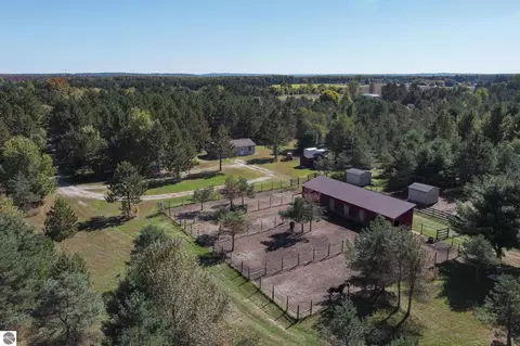 493 NE County Road 571, Kalkaska, MI 49646