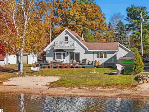 6789 W Redman Dr, Lake City, MI 49651