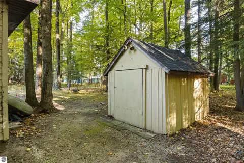 Exterior - 8702 Deadstream Rd, Honor, MI 49640 photo 9 of 10