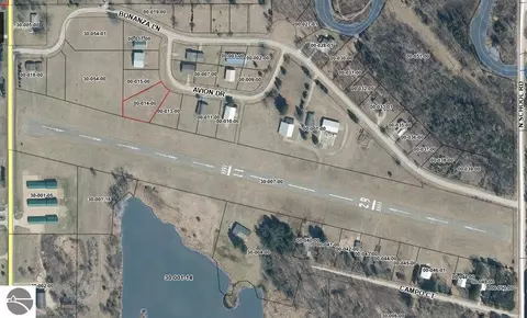 1006 Avion, Lake Isabella, MI 48893