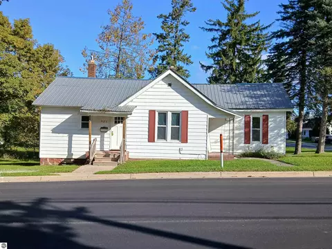 607 W Wright St, West Branch, MI 48661