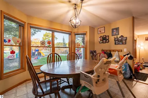 Dining - 11968 E Pickard Rd, Mount Pleasant, MI 48858 photo 2 of 2