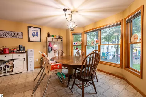 Dining - 11968 E Pickard Rd, Mount Pleasant, MI 48858 photo 1 of 2