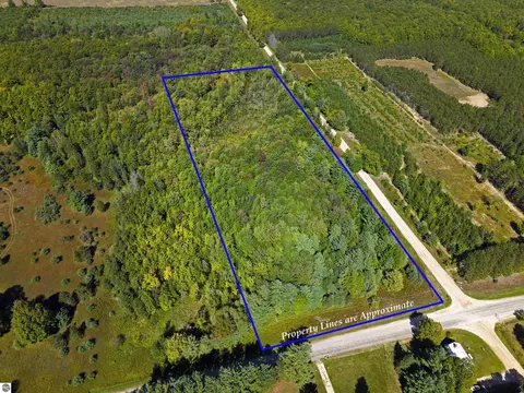 0000 W Sharon Rd, Fife Lake, MI 49633