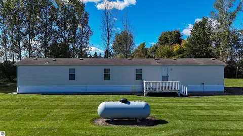 Exterior - 6065 E Millbrook Rd, Mount Pleasant, MI 48858 photo 3 of 3