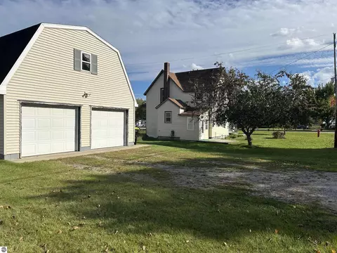601 E Westover St, East Tawas, MI 48730