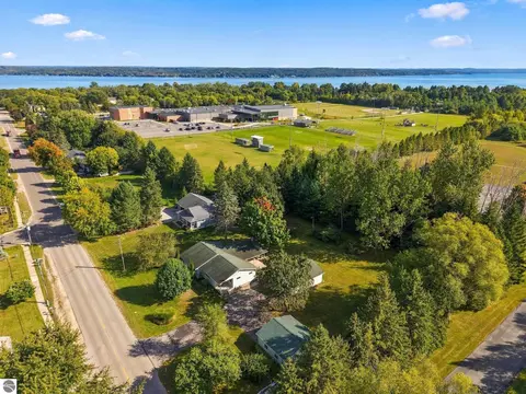 View/Area - 406 E Third, Elk Rapids, MI 49629 photo 4 of 12