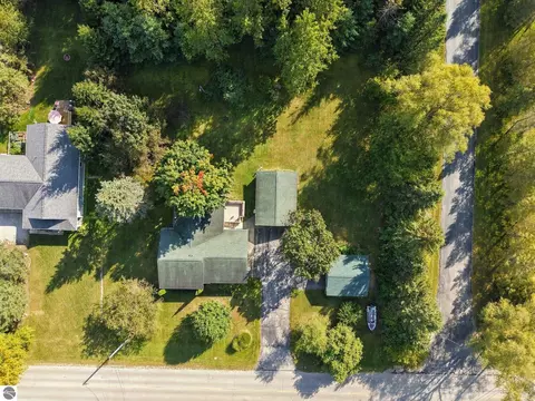View/Area - 406 E Third, Elk Rapids, MI 49629 photo 3 of 12