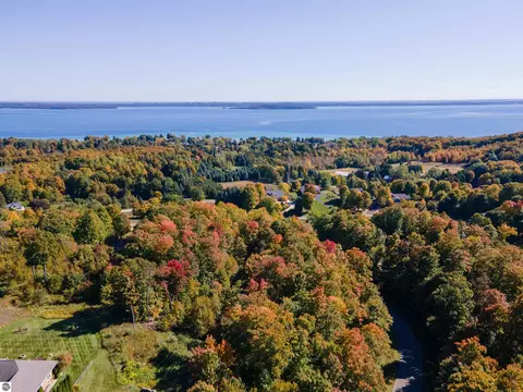 5868 S Calle Ct, Suttons Bay, MI 49682