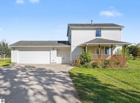 Exterior - 9682 S Wise Rd, Shepherd, MI 48883 photo 2 of 5
