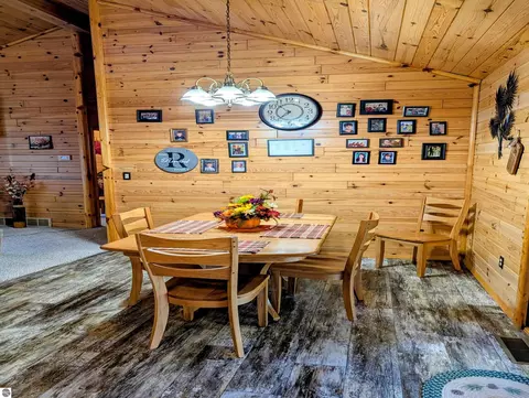 Dining - 2911 White Rd, Au Gres, MI 48703 photo 2 of 3