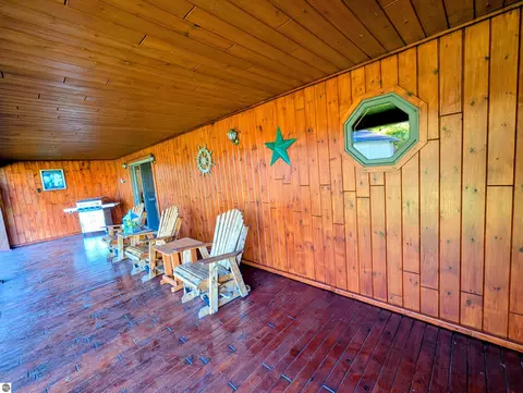 Exterior - 2911 White Rd, Au Gres, MI 48703 photo 6 of 12