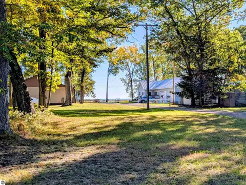 Exterior - 2911 White Rd, Au Gres, MI 48703 photo 10 of 12