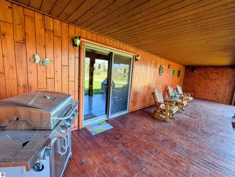 Exterior - 2911 White Rd, Au Gres, MI 48703 photo 5 of 12