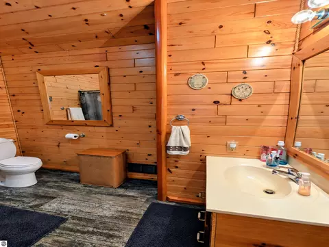 Bath - 2911 White Rd, Au Gres, MI 48703 photo 4 of 5