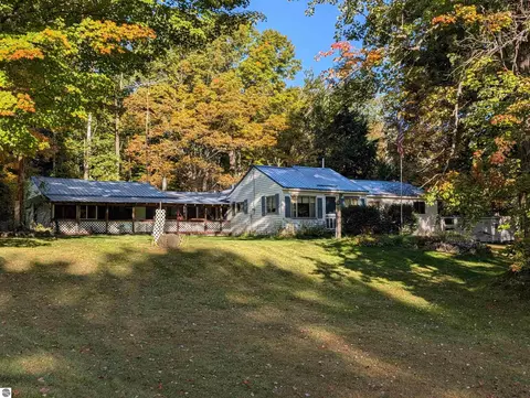 3200 S Healy Rd, Glennie, MI 48737