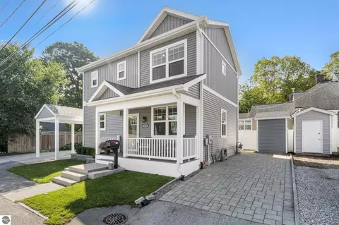 219 Boardman Ave, Traverse City, MI 49686