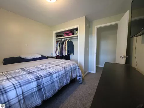 Bedroom - 9201 E Jerseyville St, Shepherd, MI 48883 photo 2 of 4