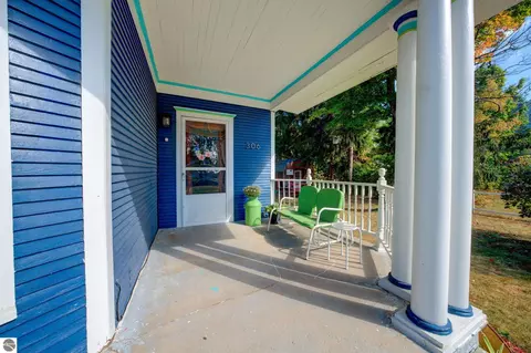 306 W State St, Mancelona, MI 49659