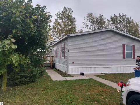 784 Calla Lilly Ln, Traverse City, MI 49685
