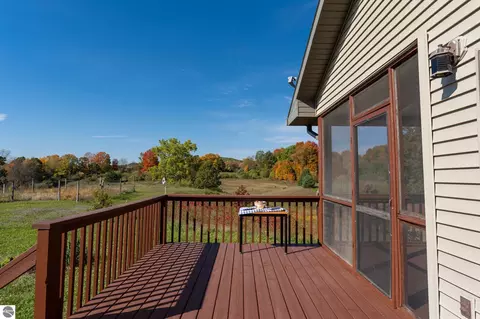 Exterior - 9355 W Blanchard Rd, Blanchard, MI 49310 photo 6 of 18