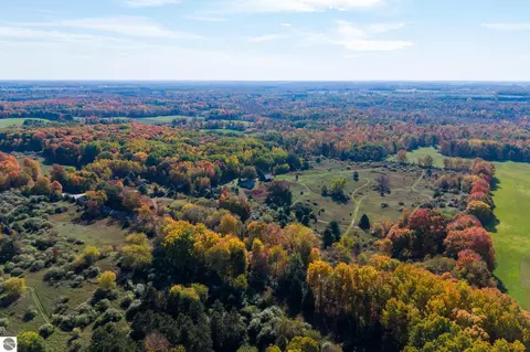 View/Area - 9355 W Blanchard Rd, Blanchard, MI 49310 photo 3 of 6