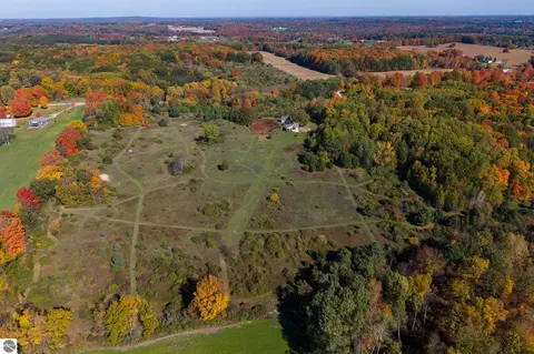 View/Area - 9355 W Blanchard Rd, Blanchard, MI 49310 photo 4 of 6
