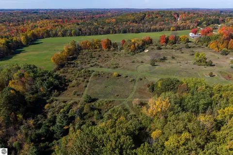View/Area - 9355 W Blanchard Rd, Blanchard, MI 49310 photo 5 of 6