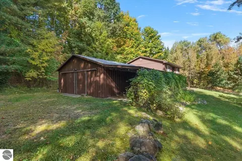Exterior - 5331 Moore Rd, Williamsburg, MI 49690 photo 4 of 5