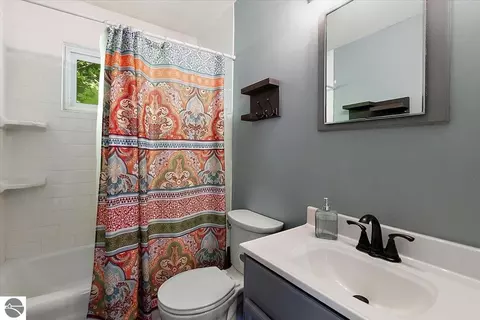 Bath - 5331 Moore Rd, Williamsburg, MI 49690 photo 1 of 3