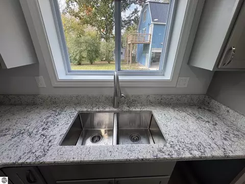 Kitchen - 4120 Clendening Rd, Gladwin, MI 48624 photo 2 of 2