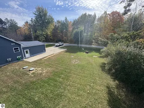 Exterior - 4120 Clendening Rd, Gladwin, MI 48624 photo 2 of 12