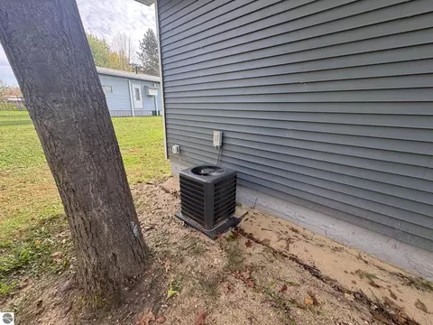 Exterior - 4120 Clendening Rd, Gladwin, MI 48624 photo 4 of 12