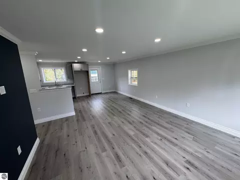 Living - 4120 Clendening Rd, Gladwin, MI 48624 photo 2 of 3