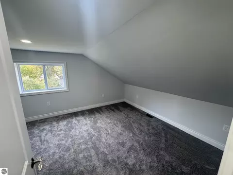 Bedroom - 4120 Clendening Rd, Gladwin, MI 48624 photo 2 of 5
