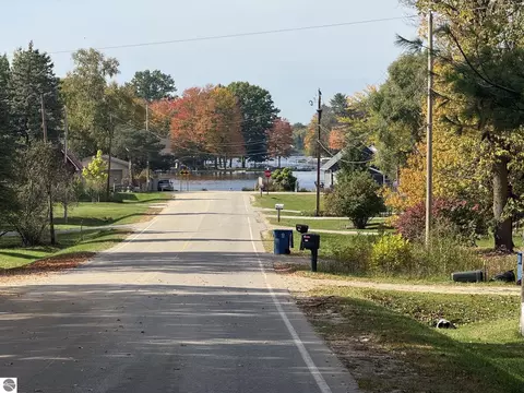 View/Area - 4120 Clendening Rd, Gladwin, MI 48624 photo 4 of 7