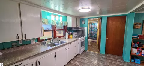 Kitchen - 5394 E 14th St, Au Gres, MI 48703 photo 4 of 5
