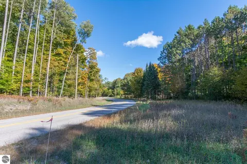0000 W Darga Rd, Cedar, MI 49621 photo 5