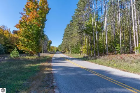 0000 W Darga Rd, Cedar, MI 49621 photo 6