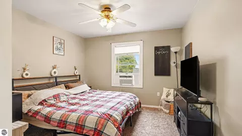 Bedroom - 515 N Ithaca St, Ithaca, MI 48847 photo 1 of 2