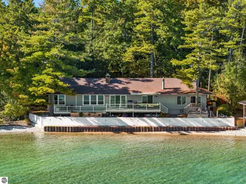 11568 Bluff Rd, Traverse City, MI 49686