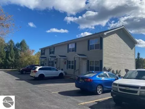 540 Saint Joseph St, Lake Leelanau, MI 49653