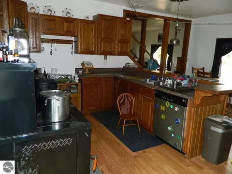 Kitchen - 5911 SW County Line Rd, Blanchard, MI 49310 photo 2 of 3