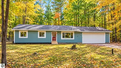 4873 S Red Oaks Dr, Traverse City, MI 49685