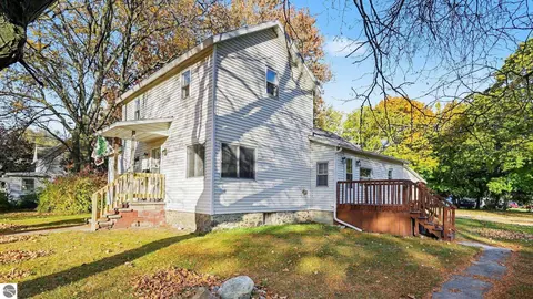 Exterior - 202 Union St, Ithaca, MI 48847 photo 1 of 4