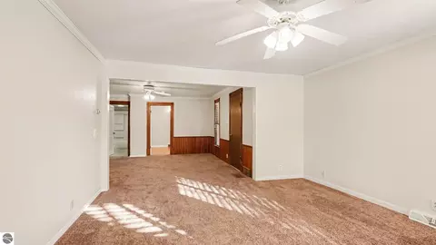 Living - 202 Union St, Ithaca, MI 48847 photo 2 of 4
