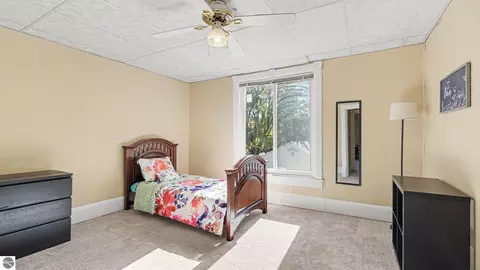 Bedroom - 520 N Jeffery Ave, Ithaca, MI 48847 photo 3 of 4