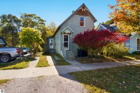 715 Third St, Traverse City, MI 49684